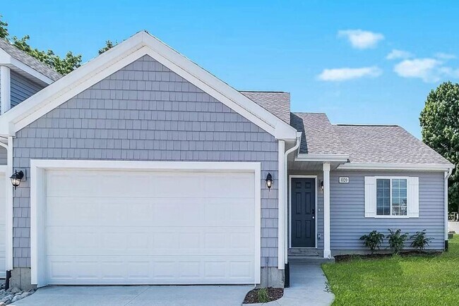 Foto del edificio - BEST PRICED NEWER HOME IN THE AREA!