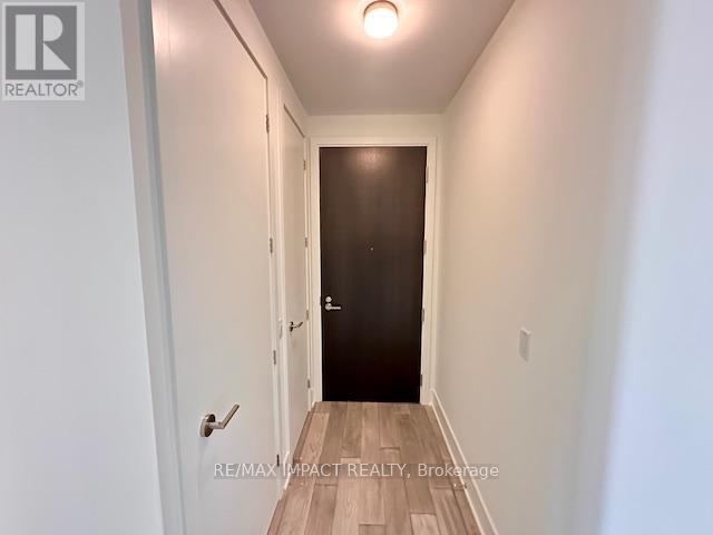 Photo du bâtiment - 11 Yorkville Ave