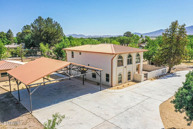 Building Photo - 137 Lanell Dr