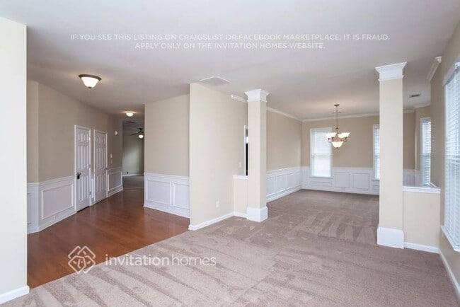 Building Photo - 4392 Walforde Blvd