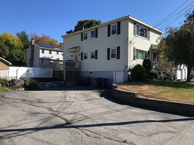 Foto del edificio - 53 Malwood Ave