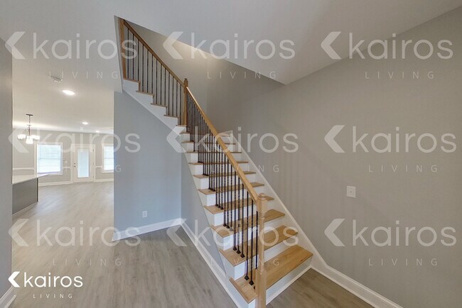 3704 Oak Leaf Way Unit F photo'