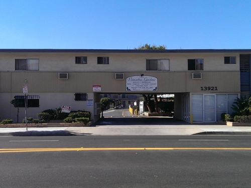 Primary Photo - 13921 S Normandie Ave