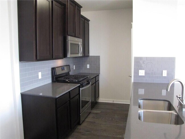 Building Photo - 8936 Parker Ranch Cir