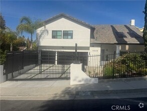 Building Photo - 4600 Poe Ave