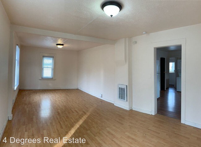 Building Photo - 2 br, 1 bath House - 2223 E Boone Ave