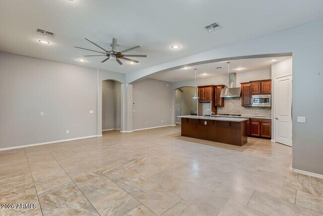 Foto del edificio - 4135 E Grand Canyon Dr