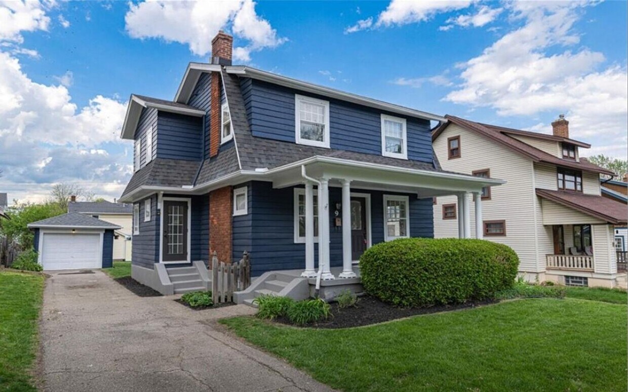 Primary Photo - Beautifully remodeled 3-bedroom, 2-bath ho...