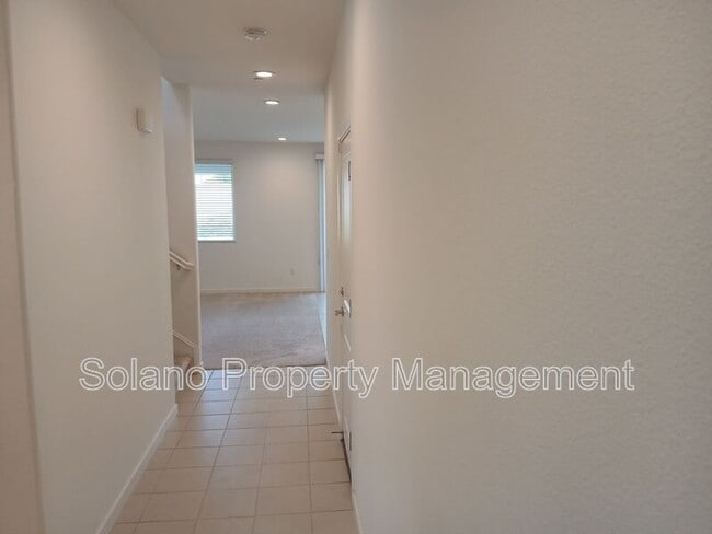 Building Photo - 1284 Warmth Ct