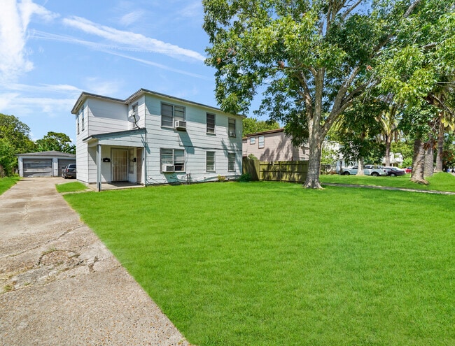 Building Photo - 1130 7th Ave N