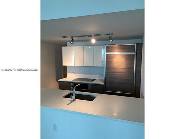 Building Photo - 1100 S Miami Ave