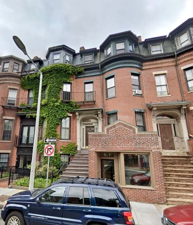 Primary Photo - 141 Arlington St
