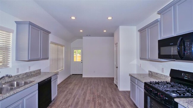 Building Photo - 22648 Malvicino Dr