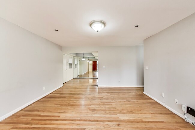 Building Photo - NEW KITCHEN, NEW HARDWOODS -- 1+1  in the ...