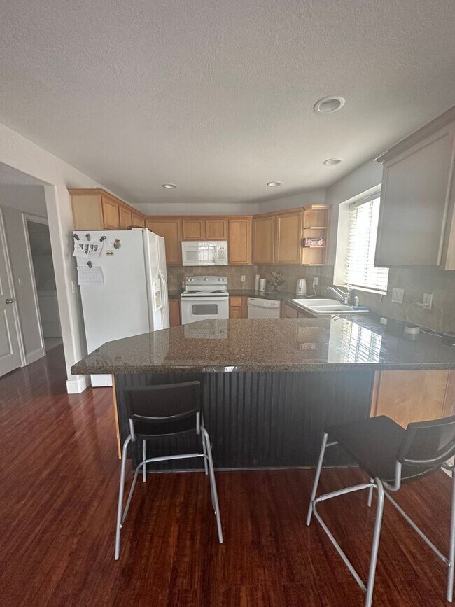 Foto del edificio - 2 Bed 2 bath bottom unit condo in Orem