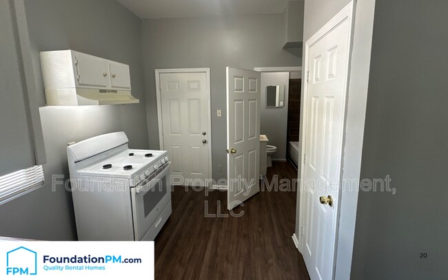 Building Photo - 574 McKinley St