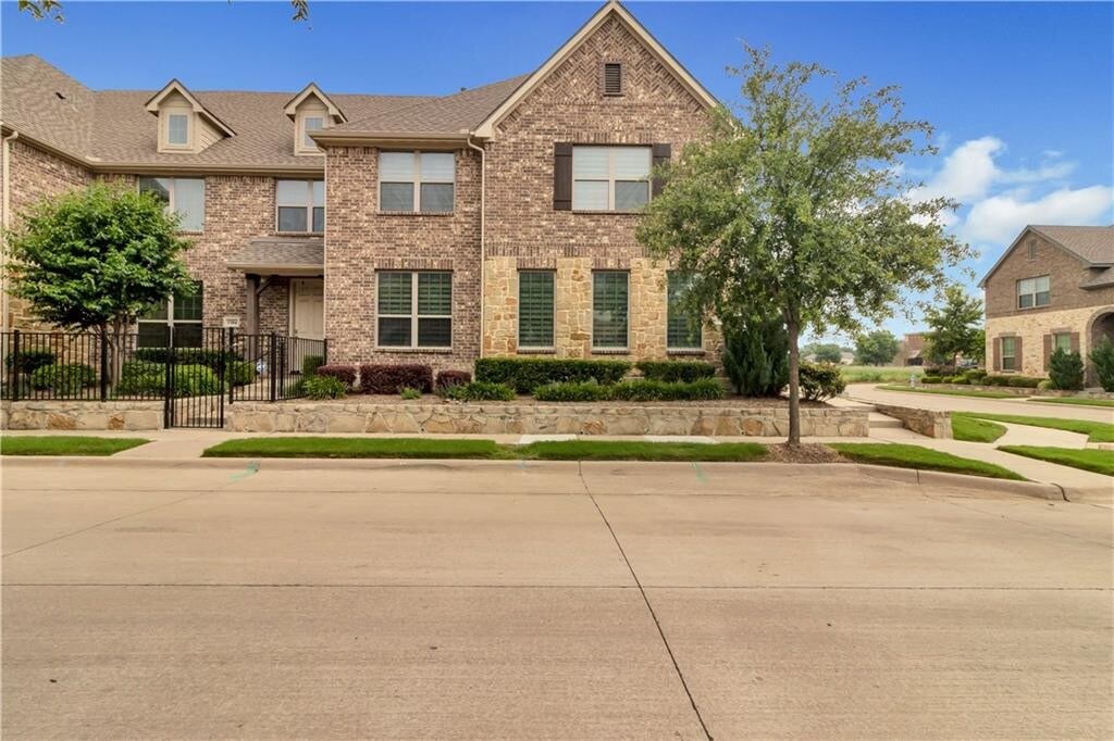 5300 Locust Dr, McKinney, TX 75070 Condo for Rent in McKinney, TX