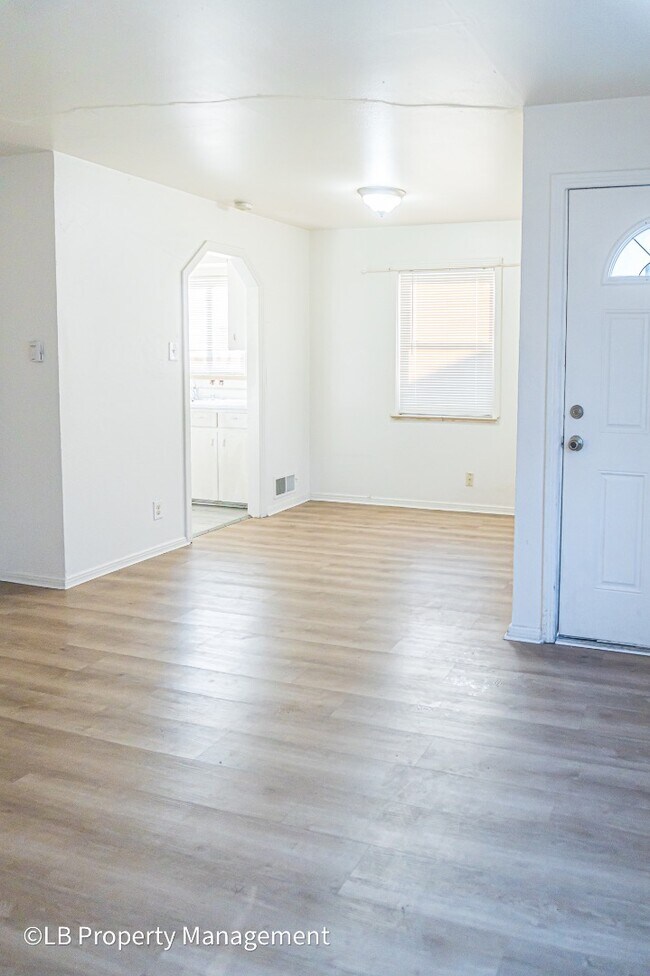 Foto del edificio - 1780 W Tennessee Ave