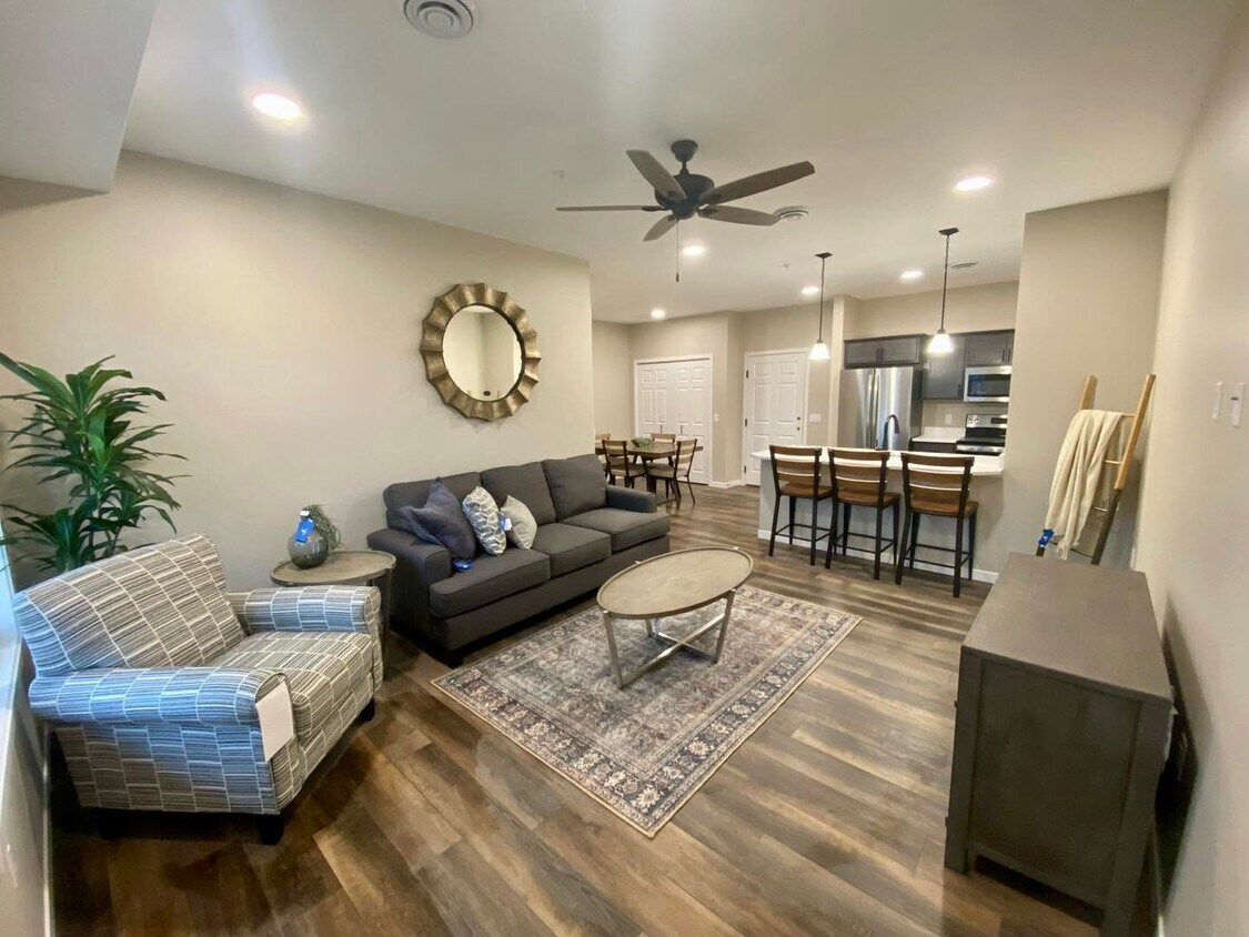 Foto principal - 608 Pine St