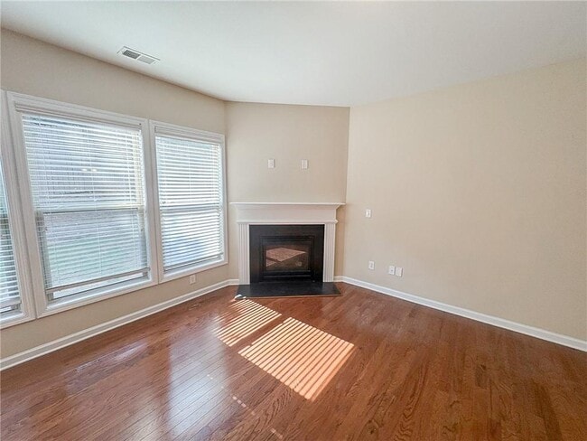 Building Photo - 4140 Madison Bridge Dr