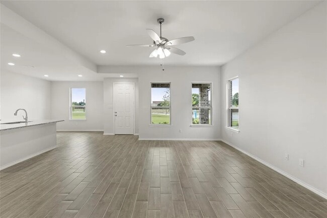 Vista LR - 2004 Poppy Way