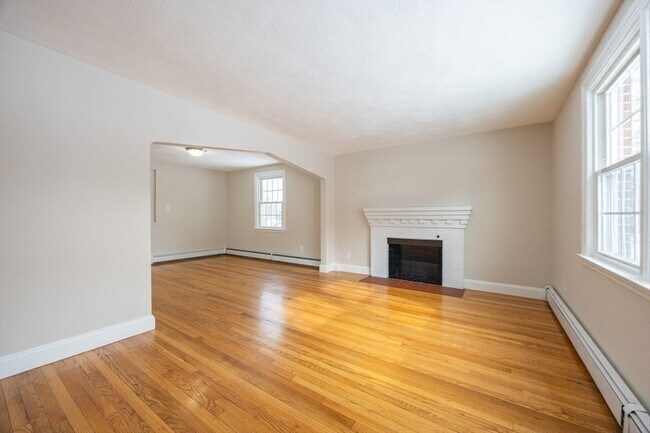 Building Photo - 24 Bossi Ave