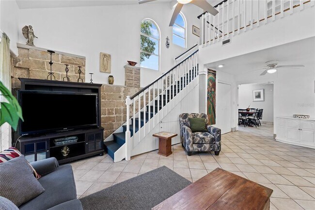 Foto del edificio - 515 Crystal Beach Ave