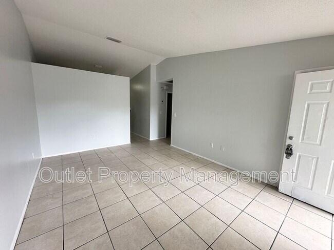 Building Photo - 1710 Ridgewood Ln