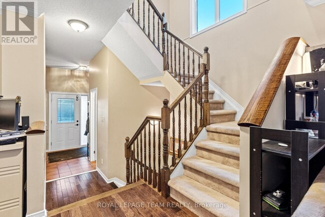 Building Photo - 109 Stonebriar Dr