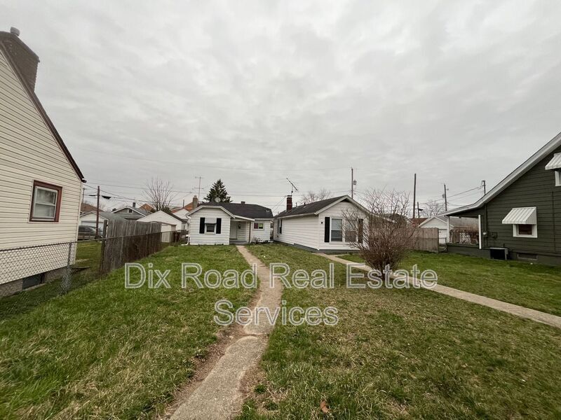 Foto principal - 1324 Campbell Ave