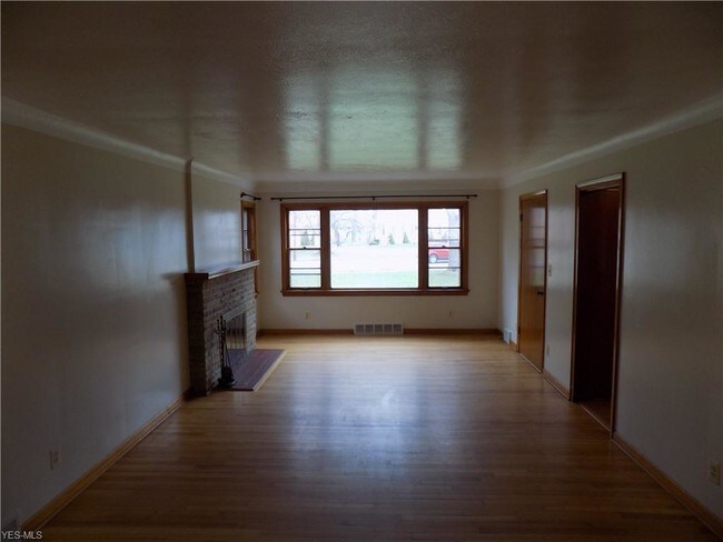 Foto del edificio - 28883 Detroit Rd