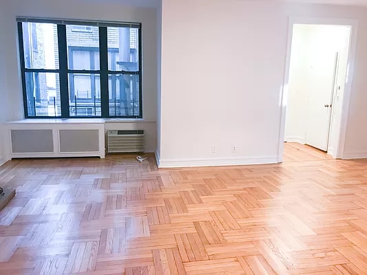 Building Photo - 105 E 63rd St