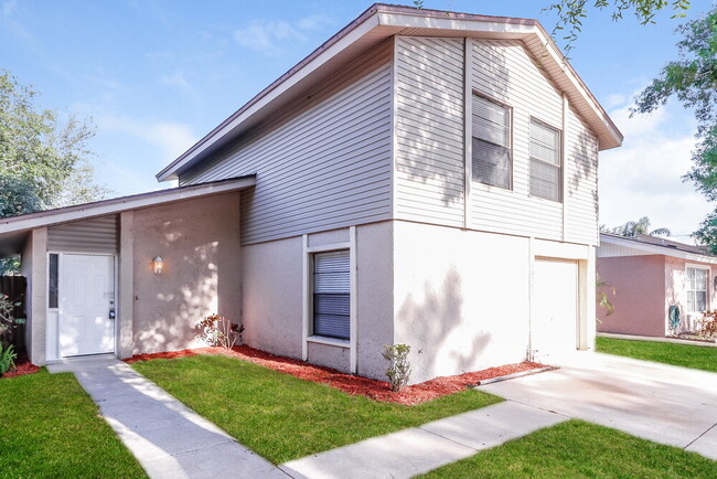 Building Photo - 10375 Chadbourne Dr