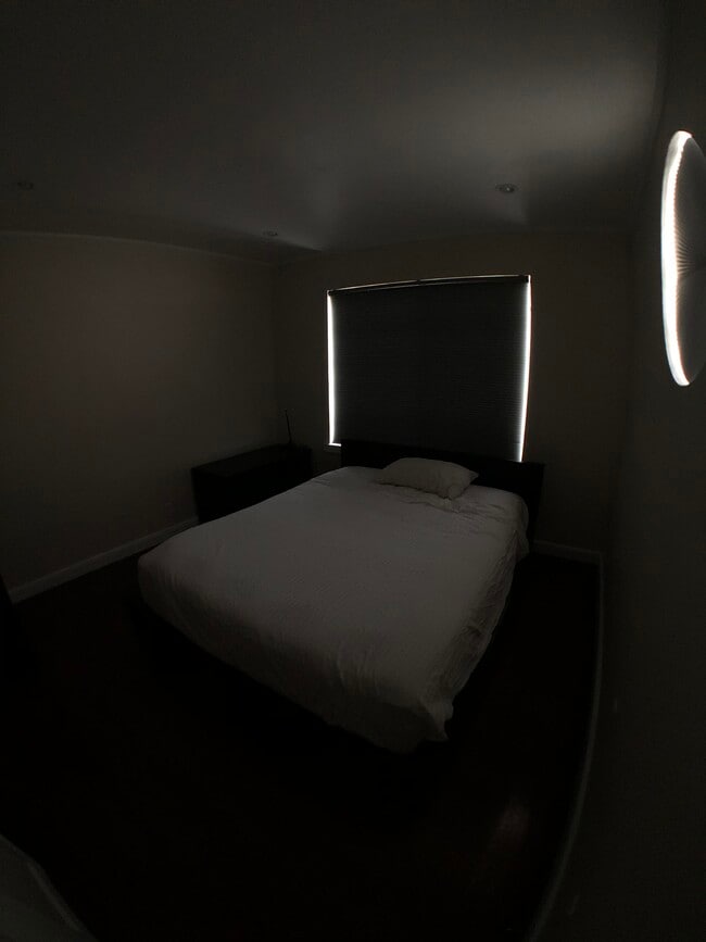 Building Photo - 19 Miramar Ave