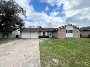 Building Photo - 7746 Bunker Wood Ln