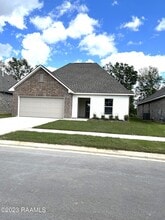 Building Photo - 120 Lightbourne Dr