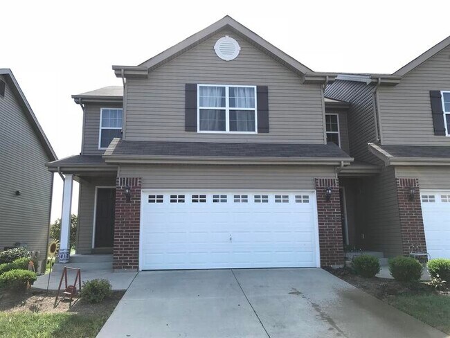 Building Photo - 809 Foxgrove Dr