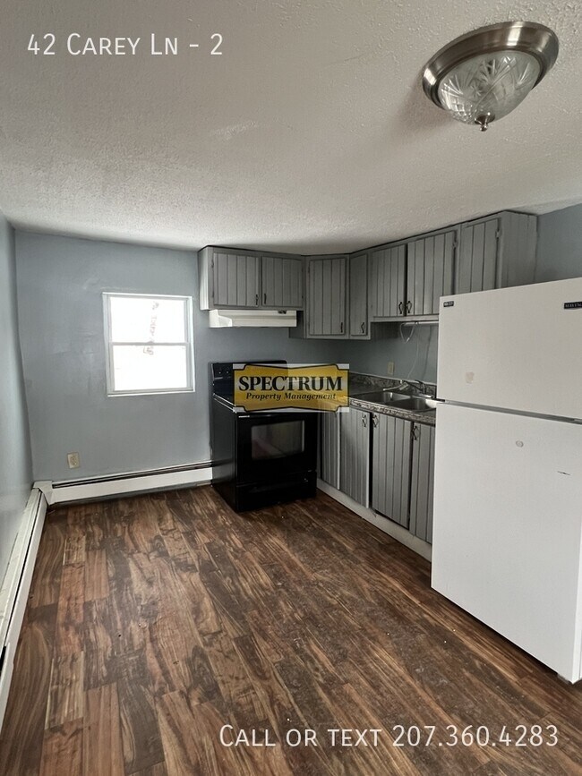 Foto del edificio - 42 Carey Ln