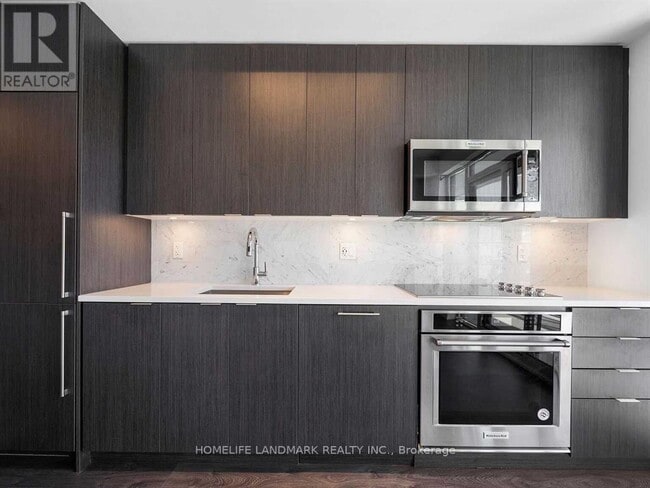 Building Photo - 38-1638 Iannuzzi St
