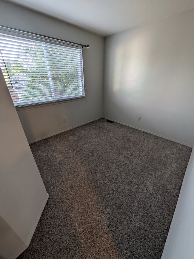 Third bedroom - 664 Walden Ct