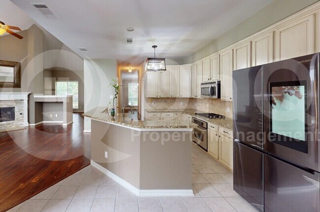 Building Photo - 3040 Sawtooth Dr