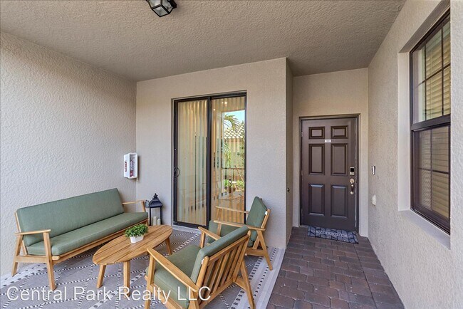 Foto del edificio - 2 br, 2 bath House - 5685 Palmer Circle #105
