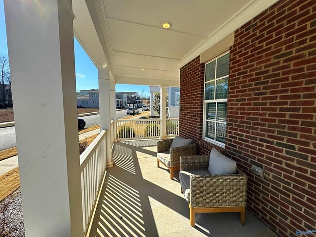 Building Photo - 216 St Louis St