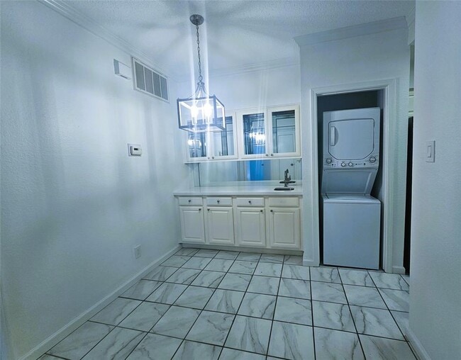 Foto del edificio - 921 Marine Dr