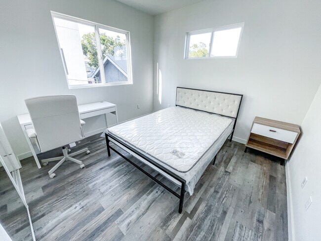 Foto del edificio - 1188 W 37th Dr