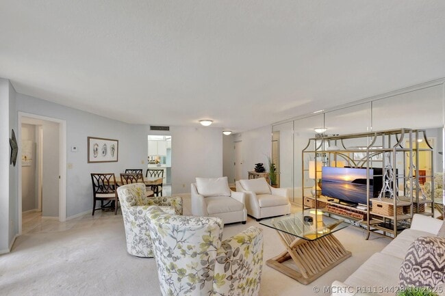 Building Photo - 2800 N Ocean Dr