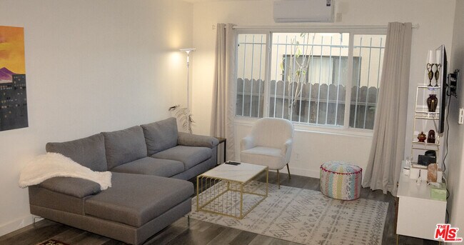 Foto del edificio - 11670 Sunset Blvd