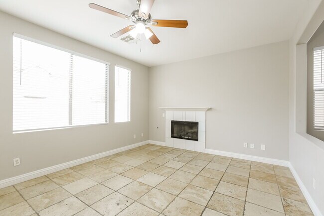 Building Photo - 5544 Grand Rapids St