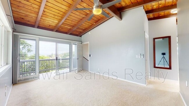 Building Photo - 44-119 Mikiola Dr