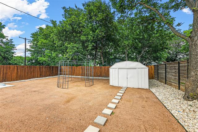 Building Photo - 2717 Townsend Dr